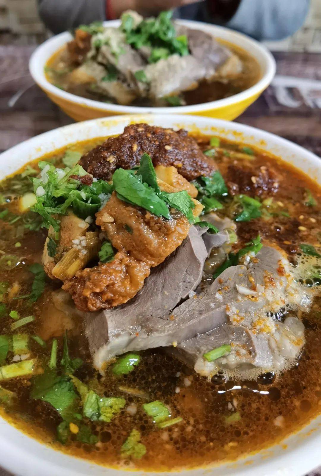 新疆美食篇伊宁市的面肺子