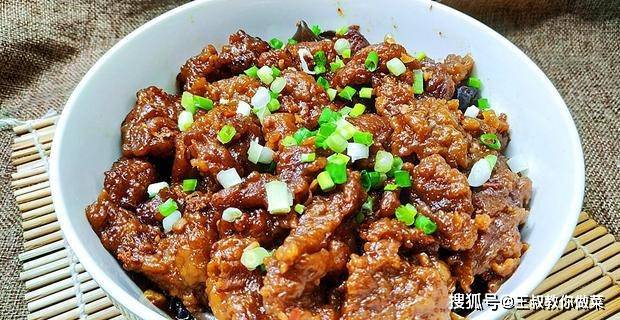 跟老媽學會蒸酥肉做法做了一大碗最後連湯汁都沒剩下