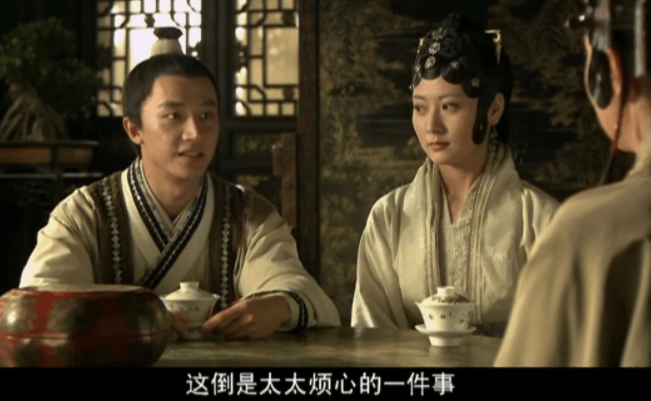 角色|“不靠傍大姐”，36岁的黄轩，打了多少男明星的脸？！