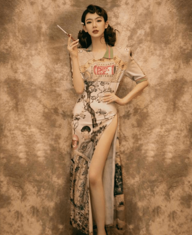 人气 外号人称“戚哥”，人气高，娱乐圈中的时尚达人