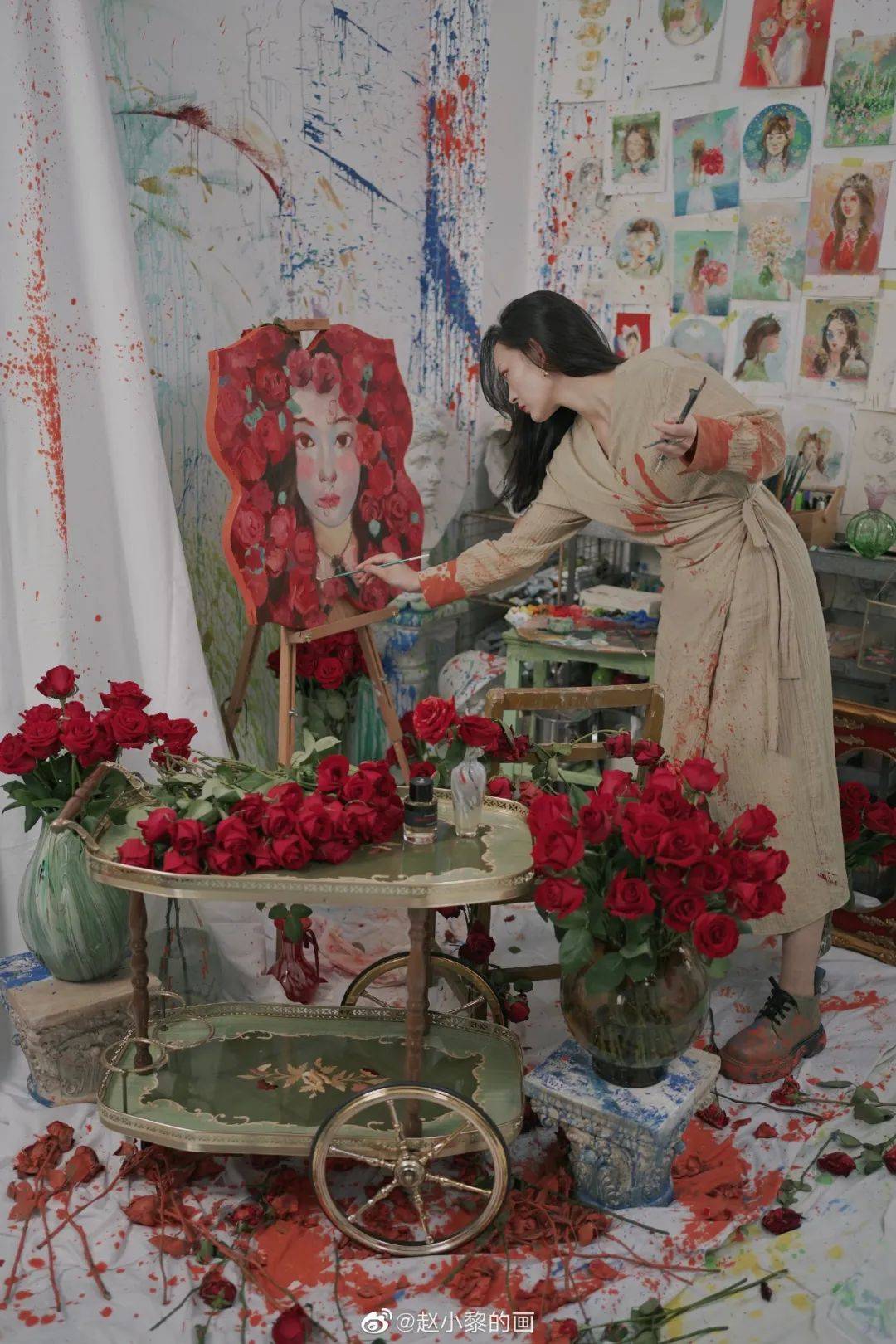 图为赵小黎近期油画作品▼赵小黎现在越来越火,很多网友称她为中国