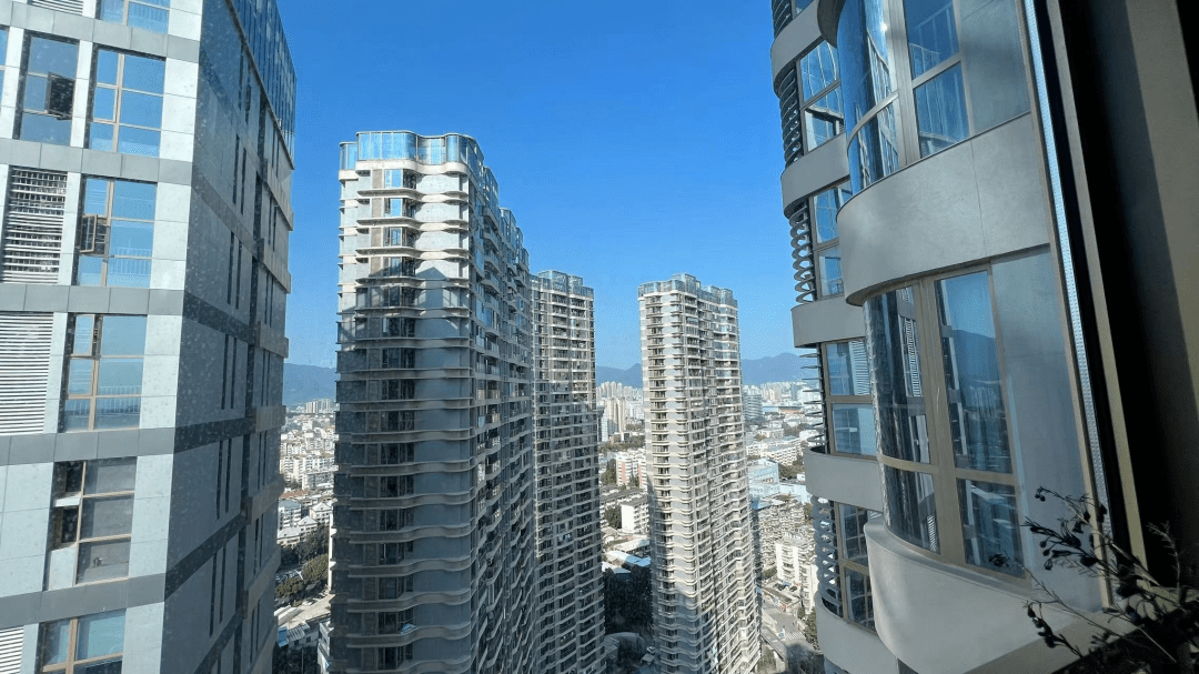 挂牌1650万福州保利天悦二手报价刺破89万平