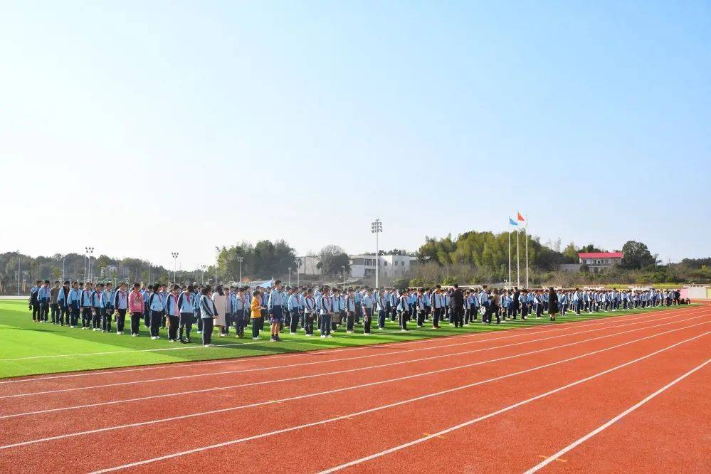 消防演练防范于未燃湘潭县云龙教育集团天易中学消防疏散演习
