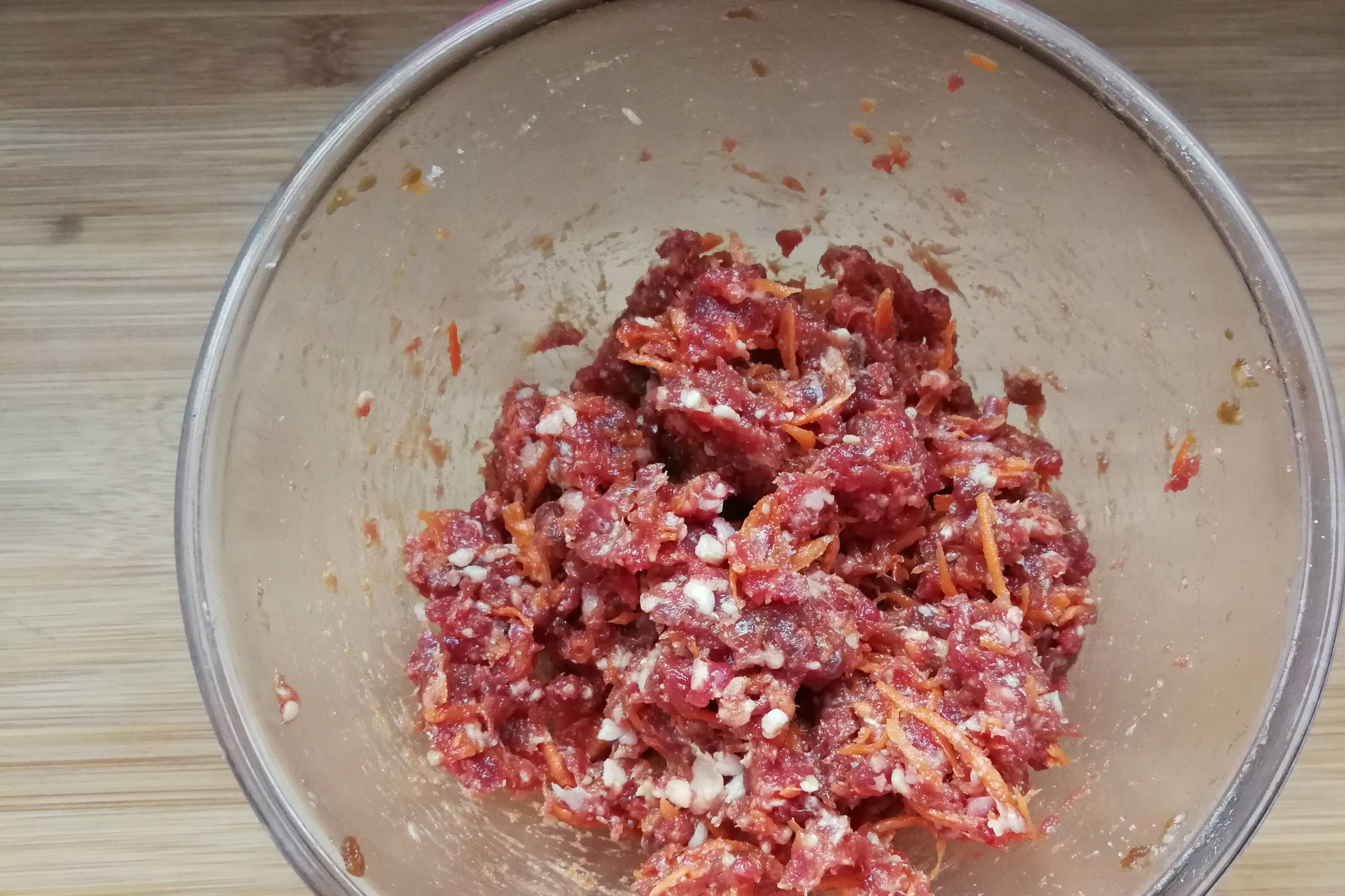 包子|早餐吃餡兒餅，無需發面，皮薄餡兒大，外酥里嫩，牛肉餡兒最好吃