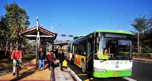 因为|同事蹭车上瘾，因为三块钱甩脸车主，次日再也不敢搭便车