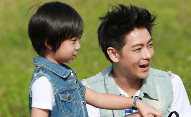 kimi12岁了看到他如今的颜值网友感叹难怪林志颖不晒了