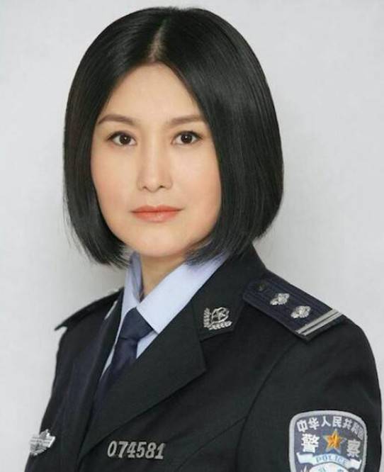 什么|端着一张脸就别演警花了,这四位女演员告诉你,啥是飒爽长官气派!