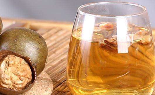 原创罗汉果用皮泡水还是用芯罗汉果带壳还是不带壳泡水