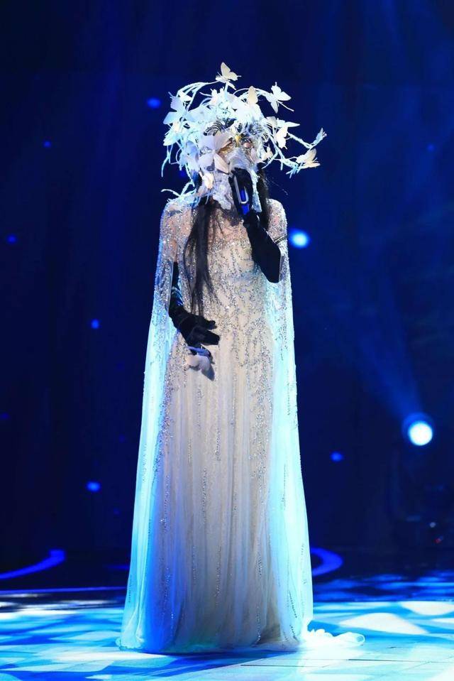 歧视|周深,2次差点被“毁掉”的男歌手!!