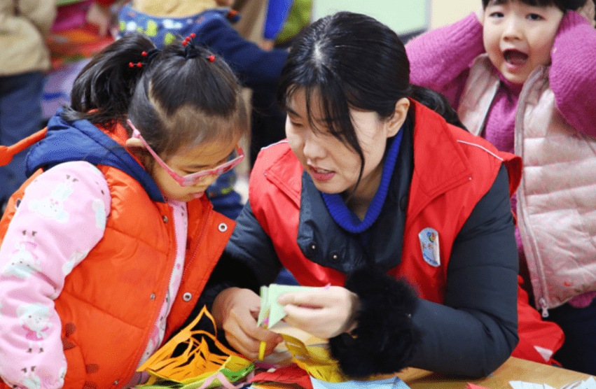 能力|上小学二年级才发现，公立和私立幼儿园的差距，家长别不以为然