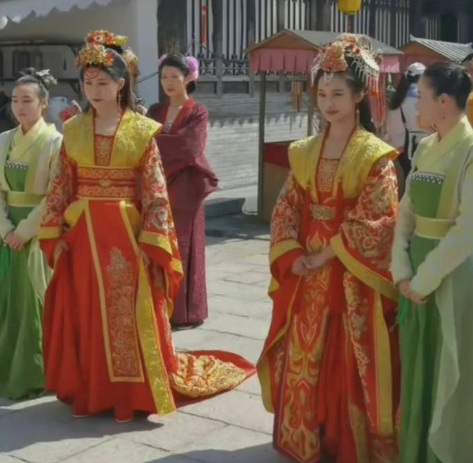 轿子|新版《上错花轿嫁对郎》路透曝光,新人加入,服化道像影楼