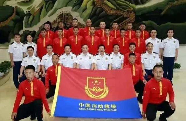 天水|消防类综艺又出爆款,《一往无前的蓝》火了教官张天水