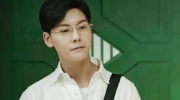 原班人马|《隐秘的角落》原班人马还原经典！陈伟霆演张东升，现场表演被赞