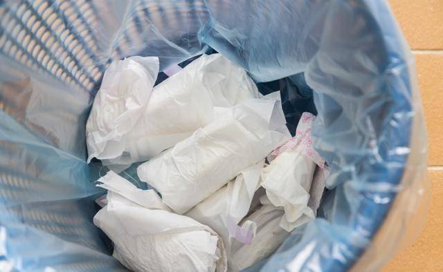 同时子宫中如果有湿气,就不能维持女性身体的正常激素分泌和新陈代谢