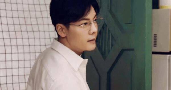 原班人马|《隐秘的角落》原班人马还原经典！陈伟霆演张东升，现场表演被赞