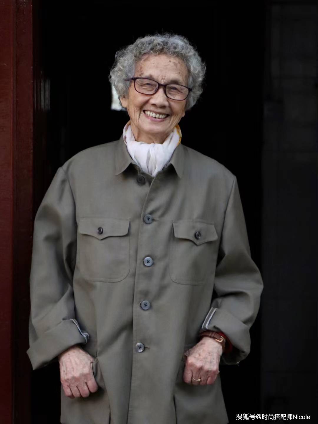 颜色 这些上海奶奶有多会穿?65岁奶奶的穿衣打扮,比90后女生还时髦