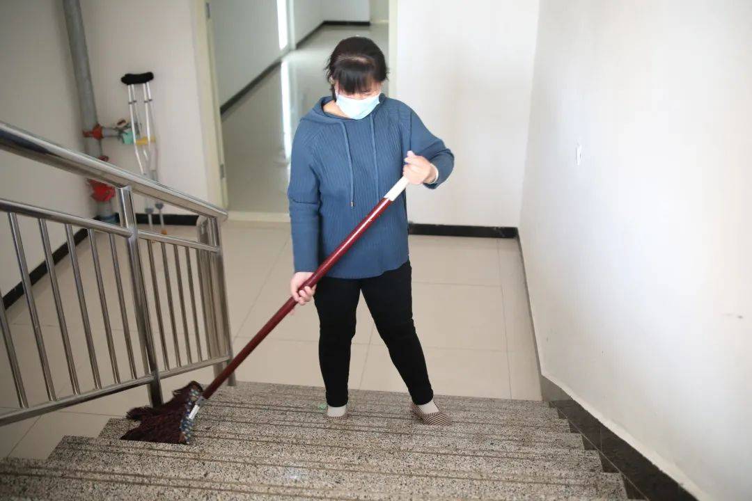 武邑宏达东方校园里宿管阿姨那些不为人知的故事