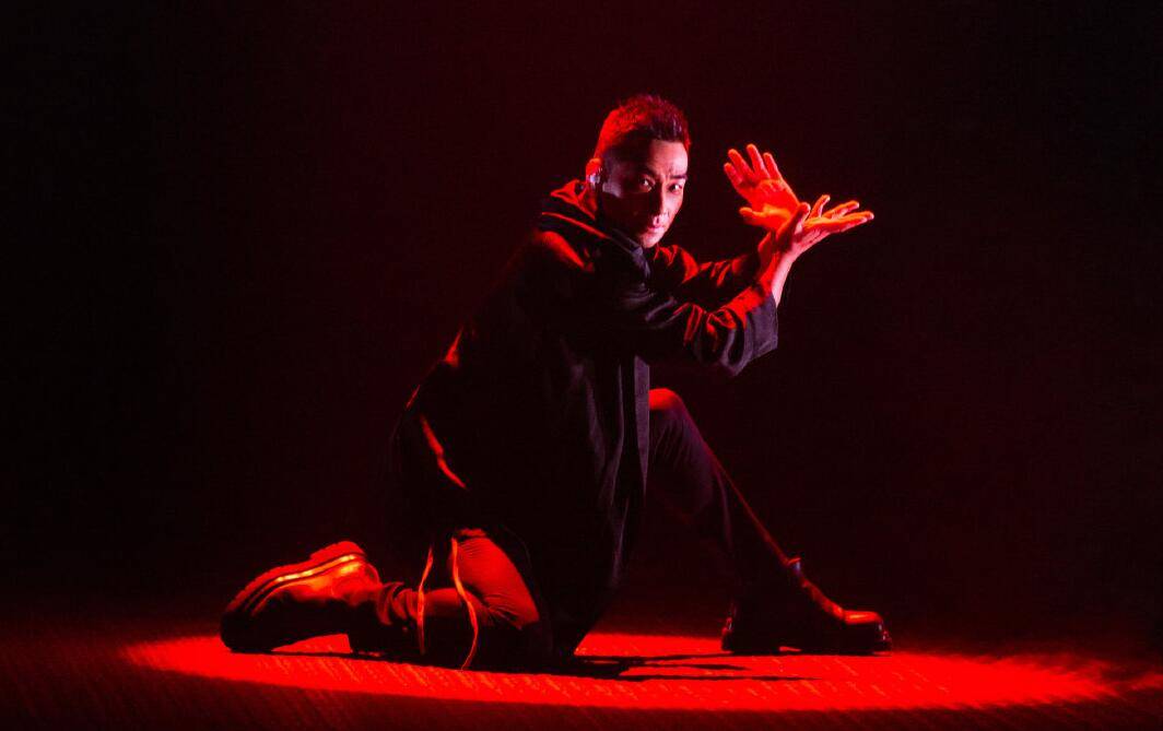 节目组|《披荆斩棘的哥哥》注定高开低走,剧本明显,节目组控票令人尴尬