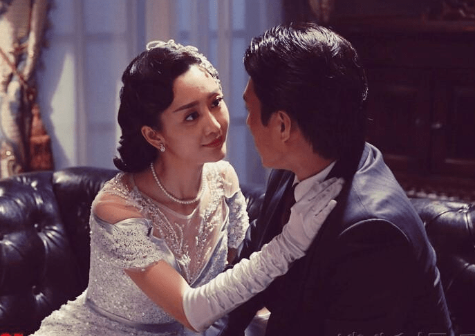 宋轶|《伪装者》播出五年后，女主角销声匿迹，三位女配却大红大紫！