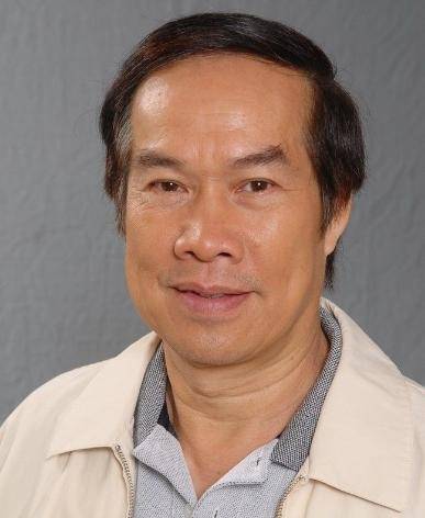 搭档古天乐扮演郭靖,多次改名却不红,72岁依然气质不凡_白彪_名字