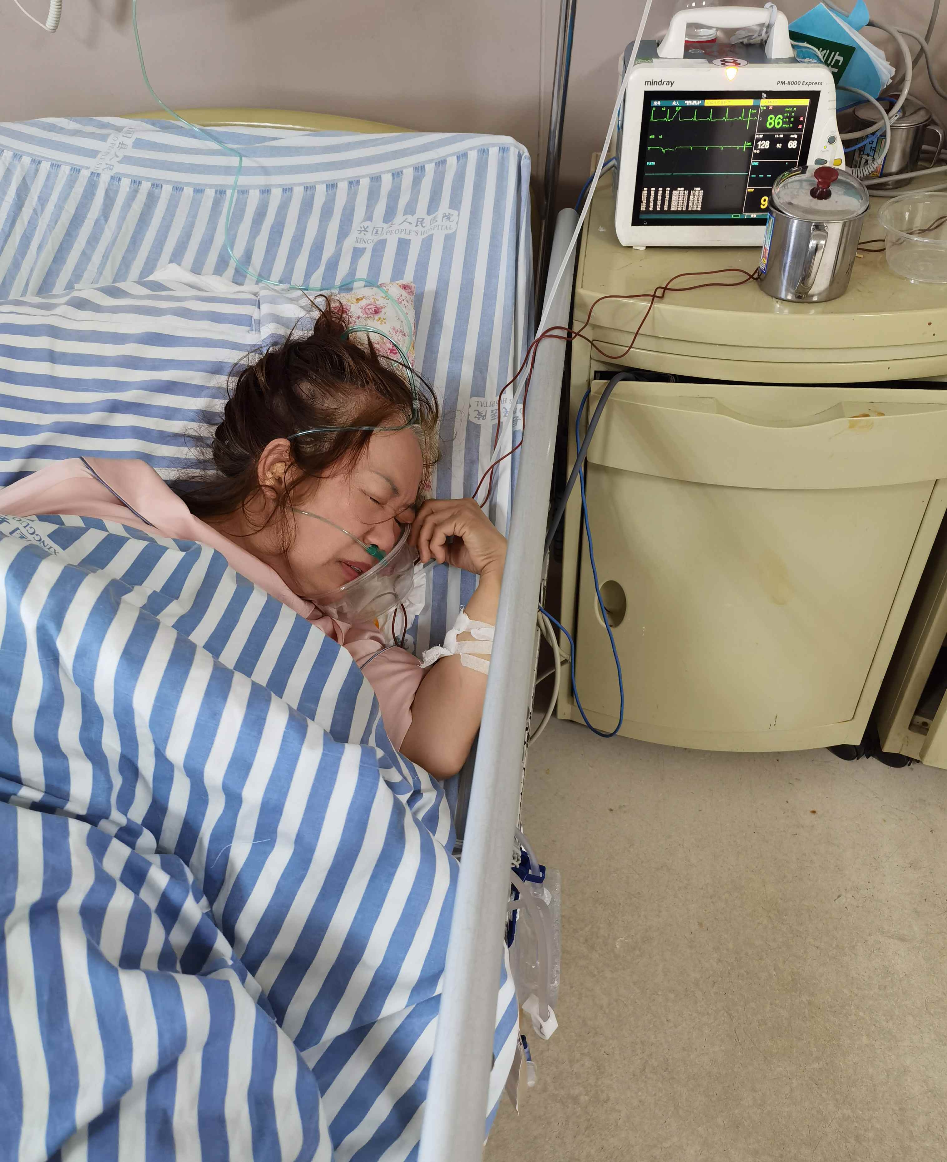 前有父亲脑出血入院现母亲也因此大病住院求各位爱心人士雪中送炭