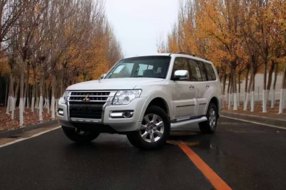 闪转腾挪上山下河山猫帕杰罗v97高功率机械增压版