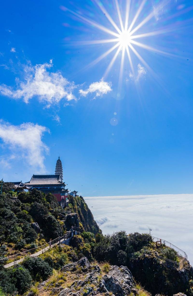 阳春三月访灵山探寻鸡足山景区营业收入逆势增长的四大秘笈