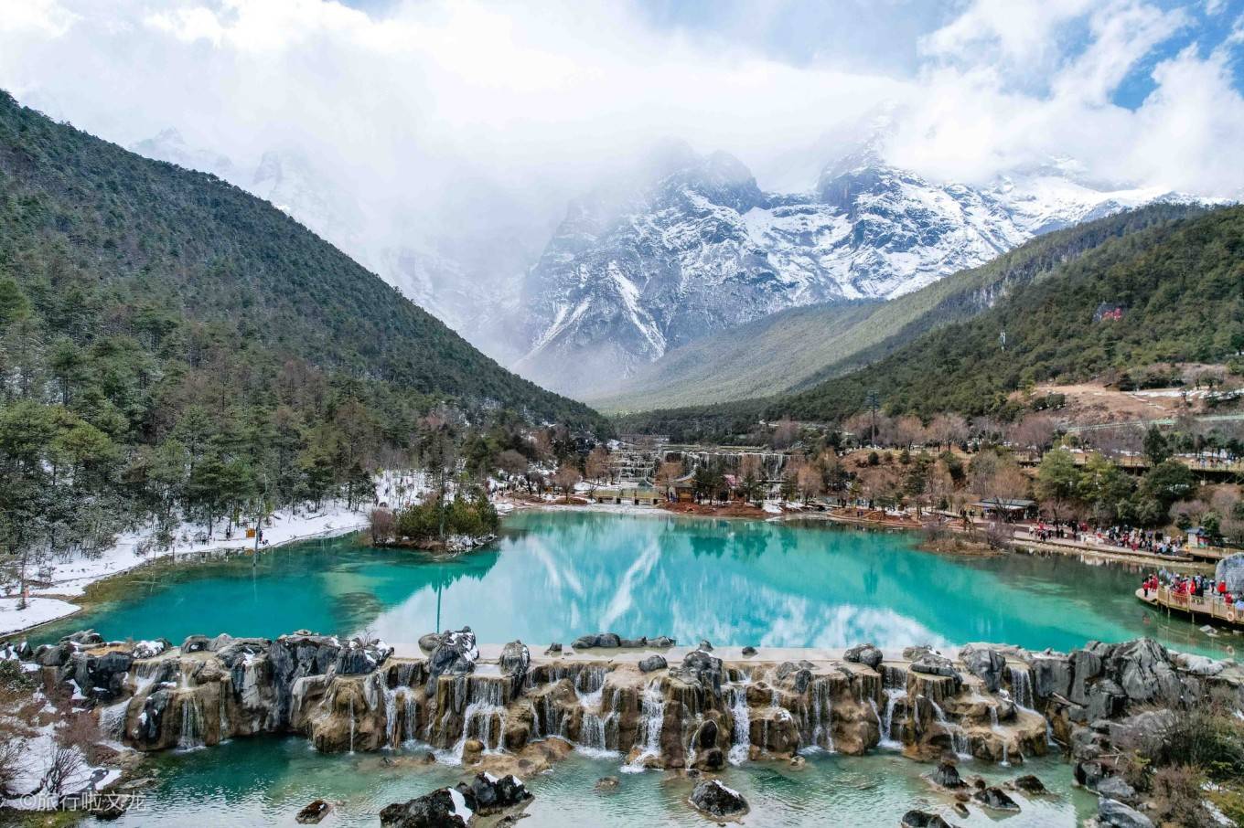 春天丽江旅游推荐蓝月谷，玉龙蓝雪山脚下的蓝宝石，云南小九寨