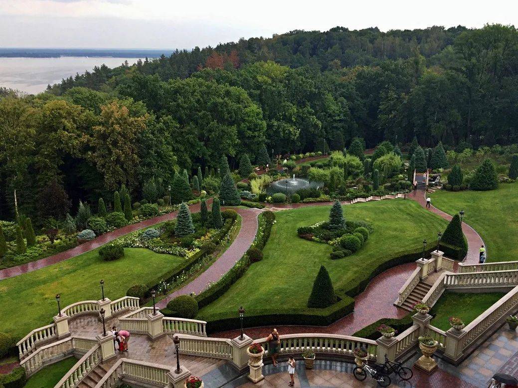 11座乌克兰极具历史魅力的建筑设计_主教堂_堡垒_布科维纳