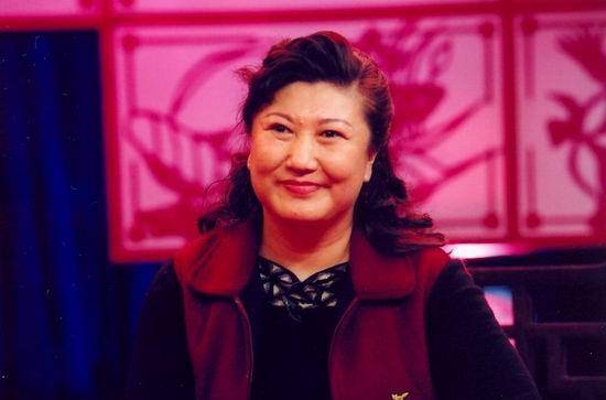 东北一家人|重温《东北一家人》：邓超沈腾竟然是客串，42岁的他却不幸病逝