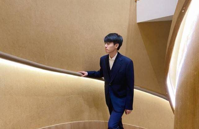 魏宏宇还不退赛?