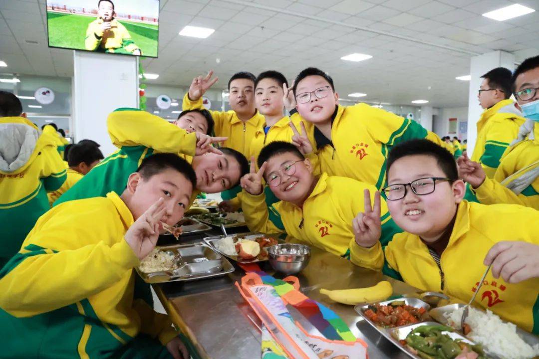 点击进入沉浸式体验张家口启臻的校园生活