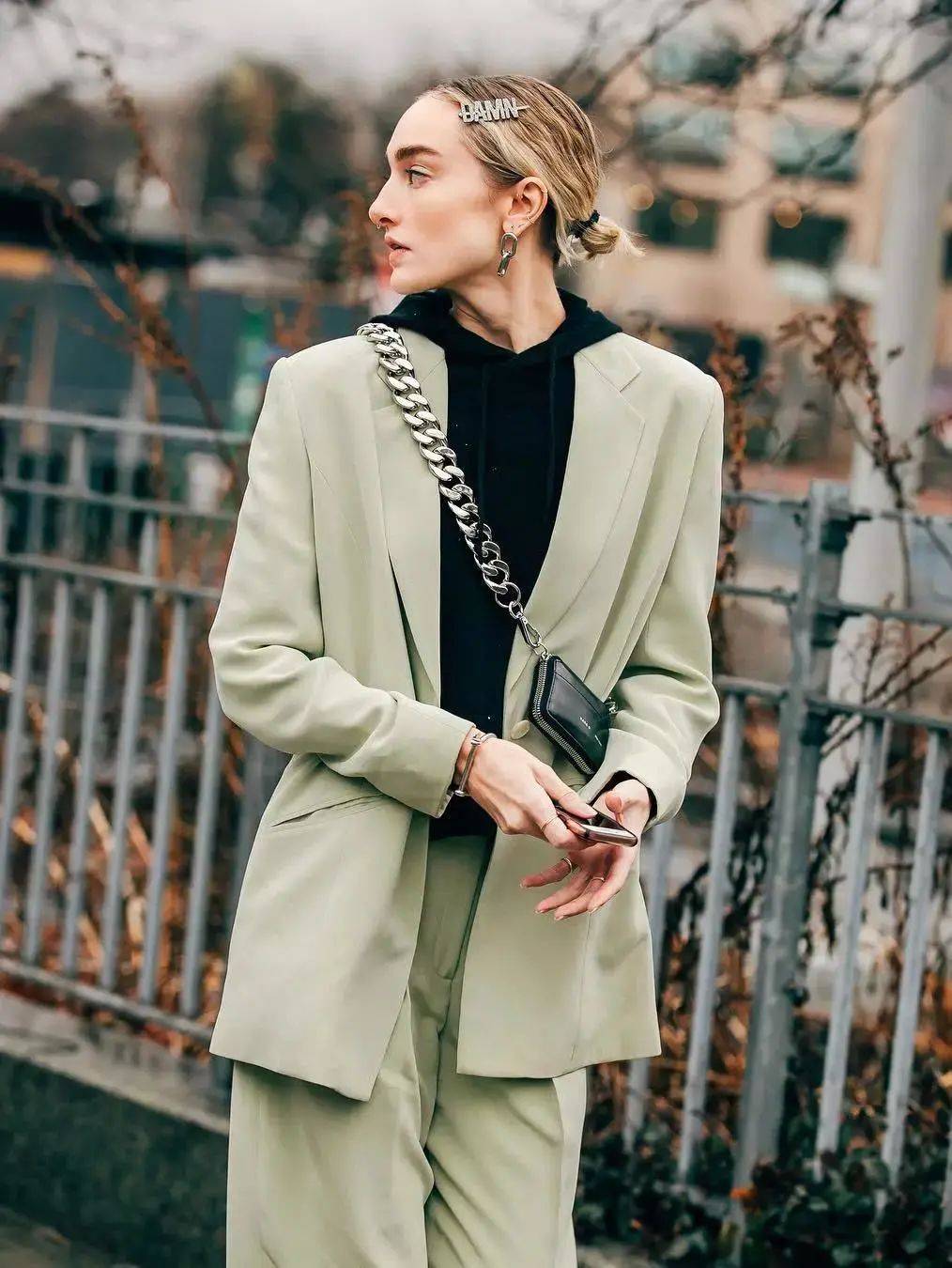 石绿 三月的美,只此青绿。