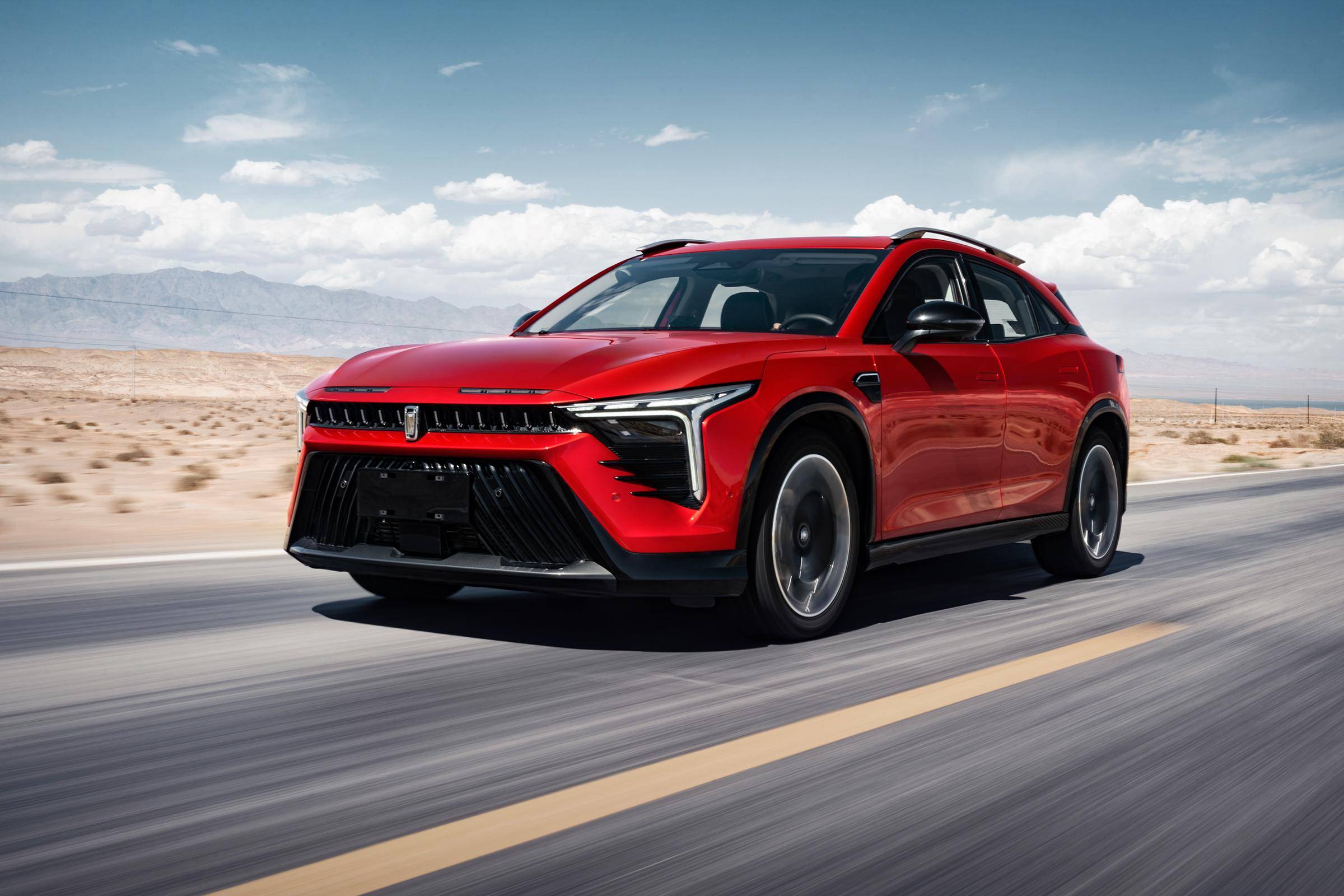 1099万元起奔腾b70s上市定位轿跑suv