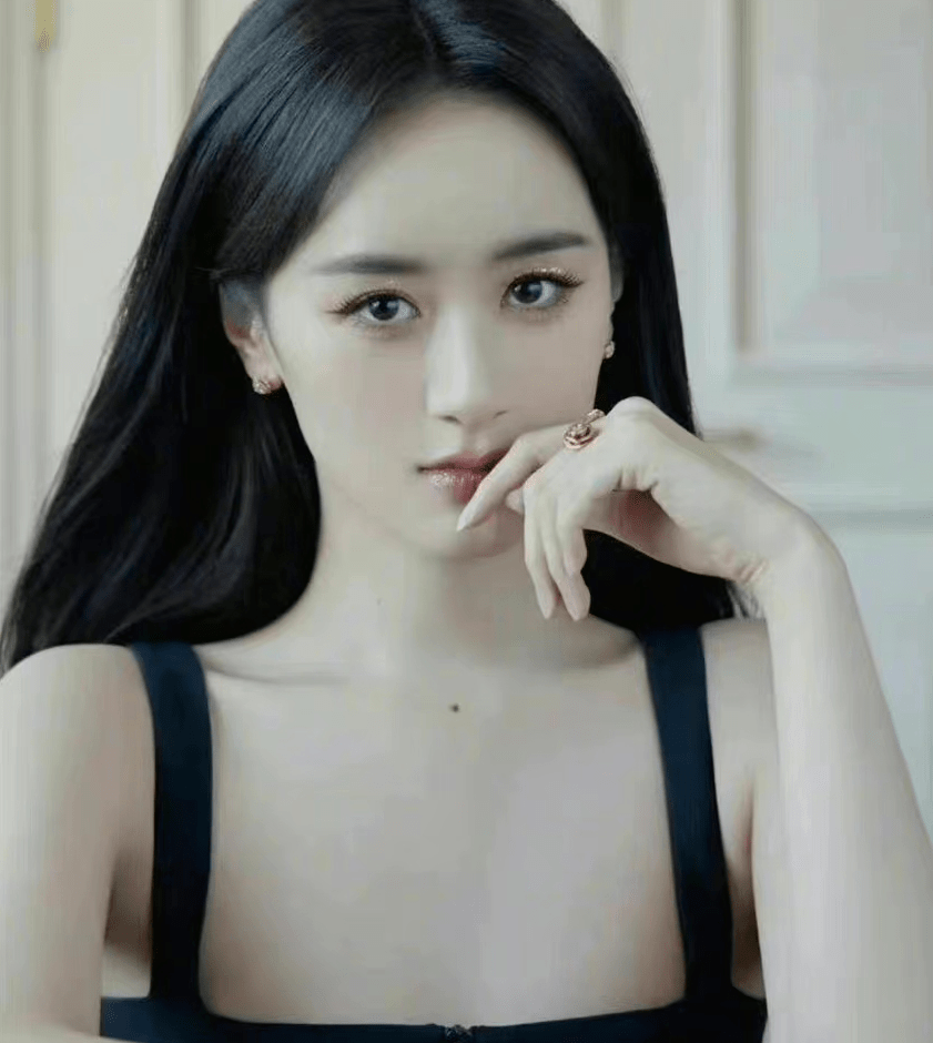 变化修图还是换妆?认不出这些熟脸女星,刘诗诗撞脸陈都灵,乔欣变样