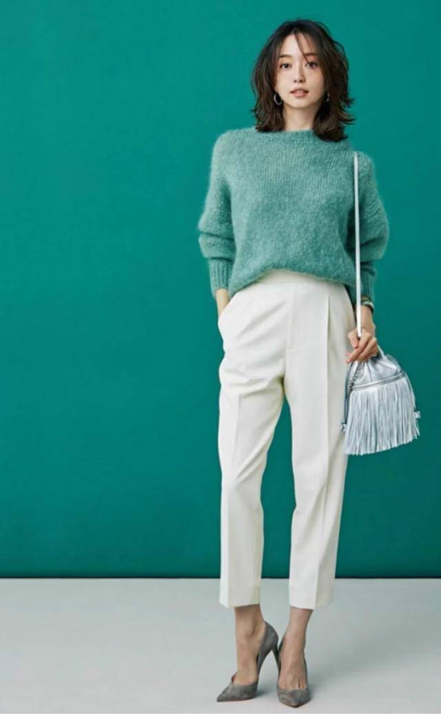 棕色“棕色系”头发搭什么衣服最合拍？配色很重要