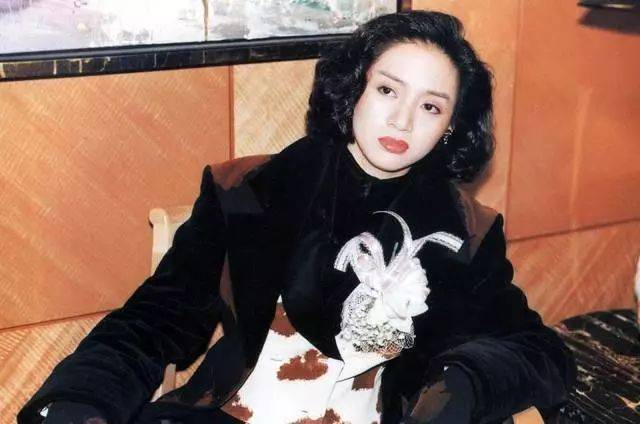 江志强|张艺谋追忆梅艳芳,曾写信承诺保留角色,冯小刚称她是一杯烈酒??