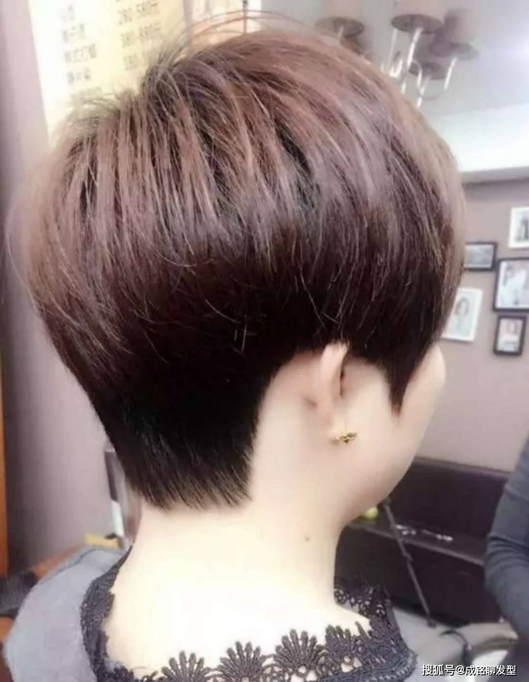 发型脸大脖子短适合什么发型？9款时尚干练的短发，显脸小又显脖子长