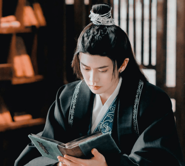 什么|迪丽热巴任嘉伦的《与君初相识》你追了吗？甜虐向就就很上头呀！