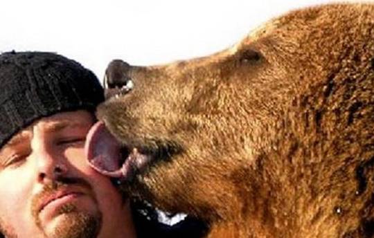 就只准你们人类吃臭鳜鱼,就不准我们吃臭人肉吗!