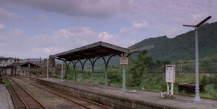 侯孝贤|台湾33年前的经典爱情片,豆瓣8.6分,女主扮演者24岁就息影