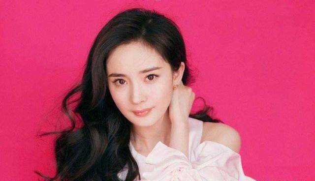 杨幂说自己每天都在期待爱情 谈恋爱前要把自己的生活收拾一下