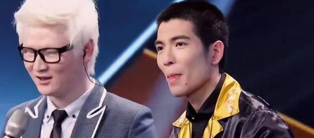 星光大道白化病歌手是谁_龚泽艺_舞台_观众