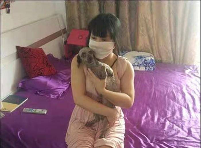 胸部16岁开始整容，花400多万整容200余次的“红粉宝宝”，如今怎样？