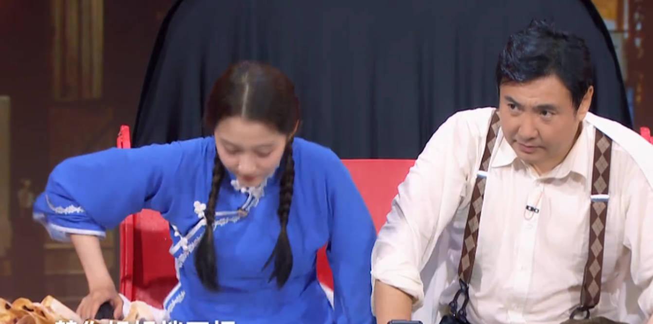 家族|《王牌》最惨常驻关晓彤，家族经典游戏不带她，镜头被新人分走