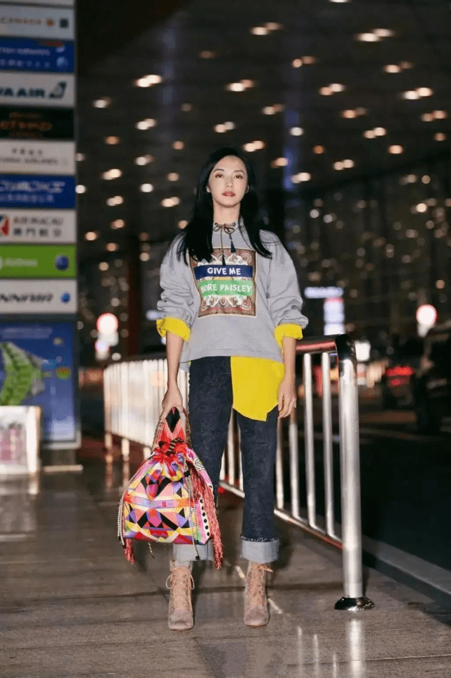 新意 春天衣柜里怎么能少得了牛仔裤！这几种搭配超时尚，轻松穿出新意