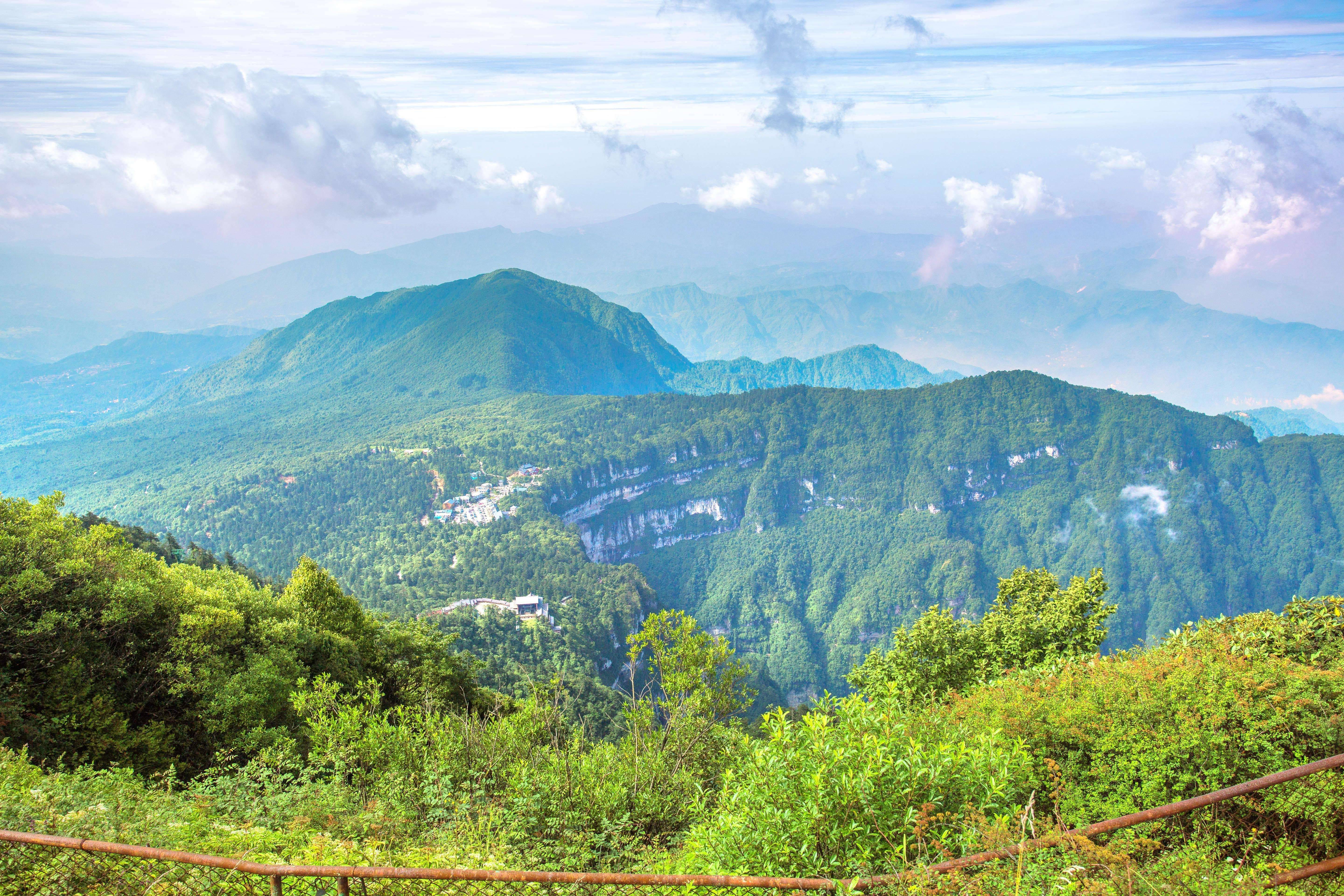 峨眉山旅游景点——游遍中国