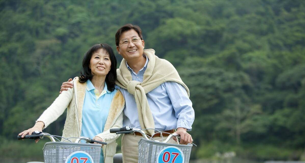 悔悟:搭伙10年,一场大病让我明白晚年能依靠的是谁_阿莹_生活_老伴