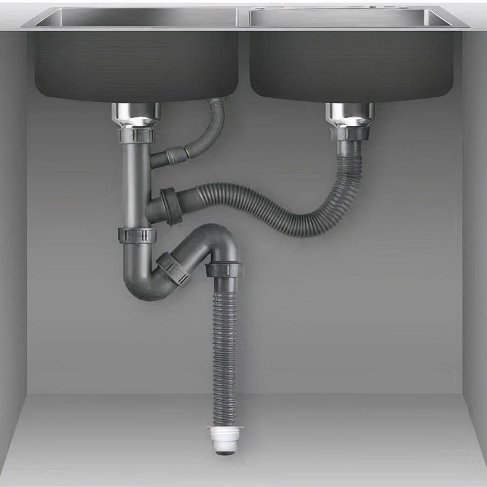 97岁女子脸上有几十条蛆虫活动,原因竟是卫生间里经