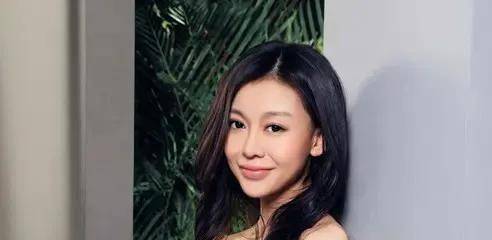 漂亮天生丽质的7位女星，要做“动美人”，结果个个脸僵“惨不忍睹”